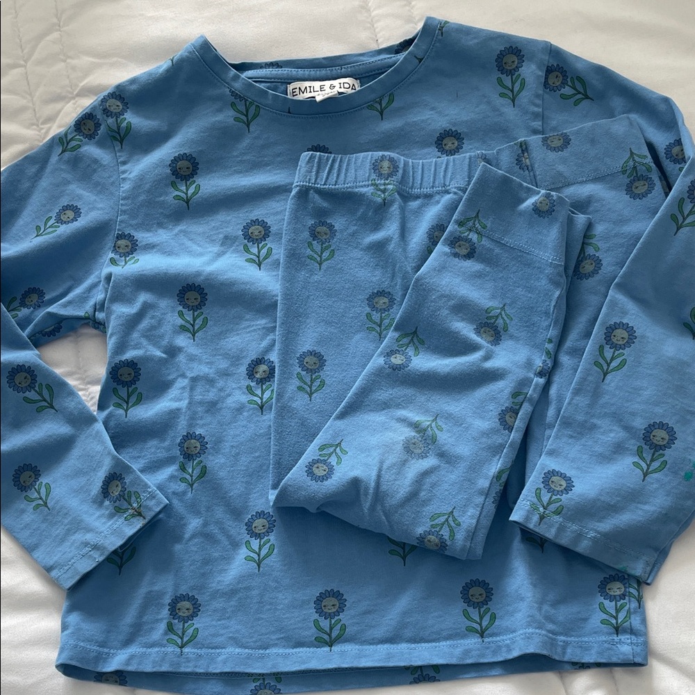 Emile et Ida Blue Floral Sleepwear Set